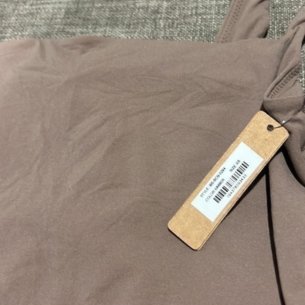 Skims Fits Everybody Square Neck Bodysuit - Picture 10 of 10